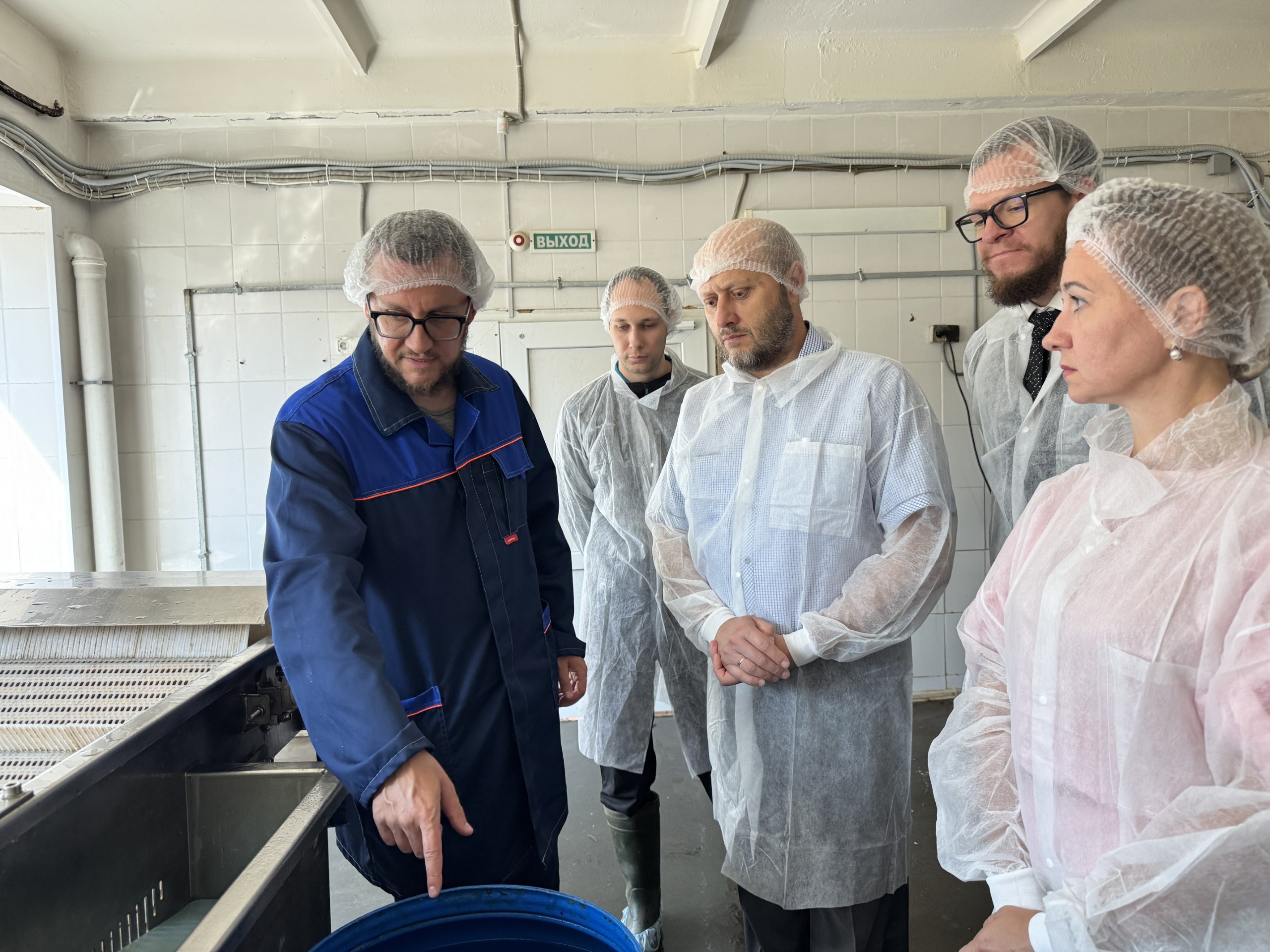 На омском предприятии по переработке рыбы и морепродуктов подвели промежуточные итоги внедрения бережливого производства